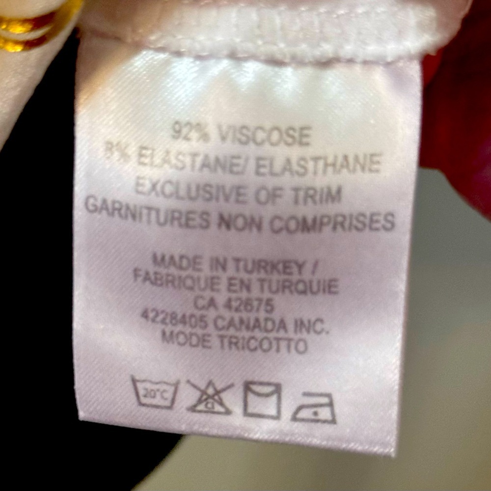 Jane and John whimsical gold designs sleeveless shirt in size Large. NWT - Picture 8 of 9